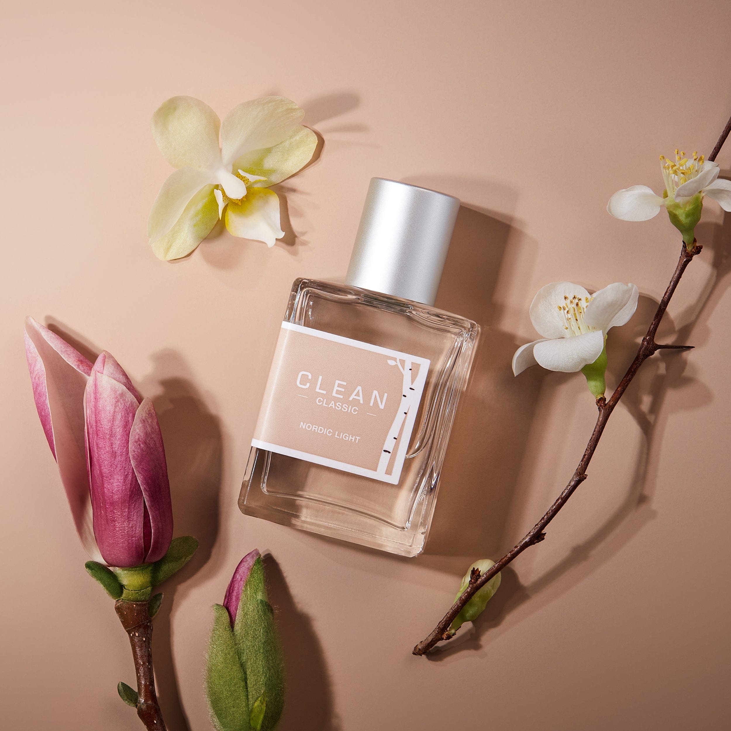 Clean Classic Nordic Light fragrance with flowers