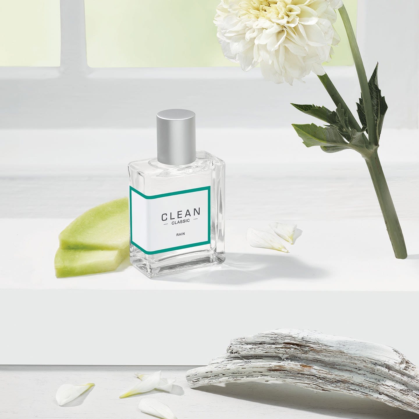 ved siden af løbetur tavle Clean Classic Rain | Clean Perfume by Clean Beauty Collective – CLEAN  Beauty Collective