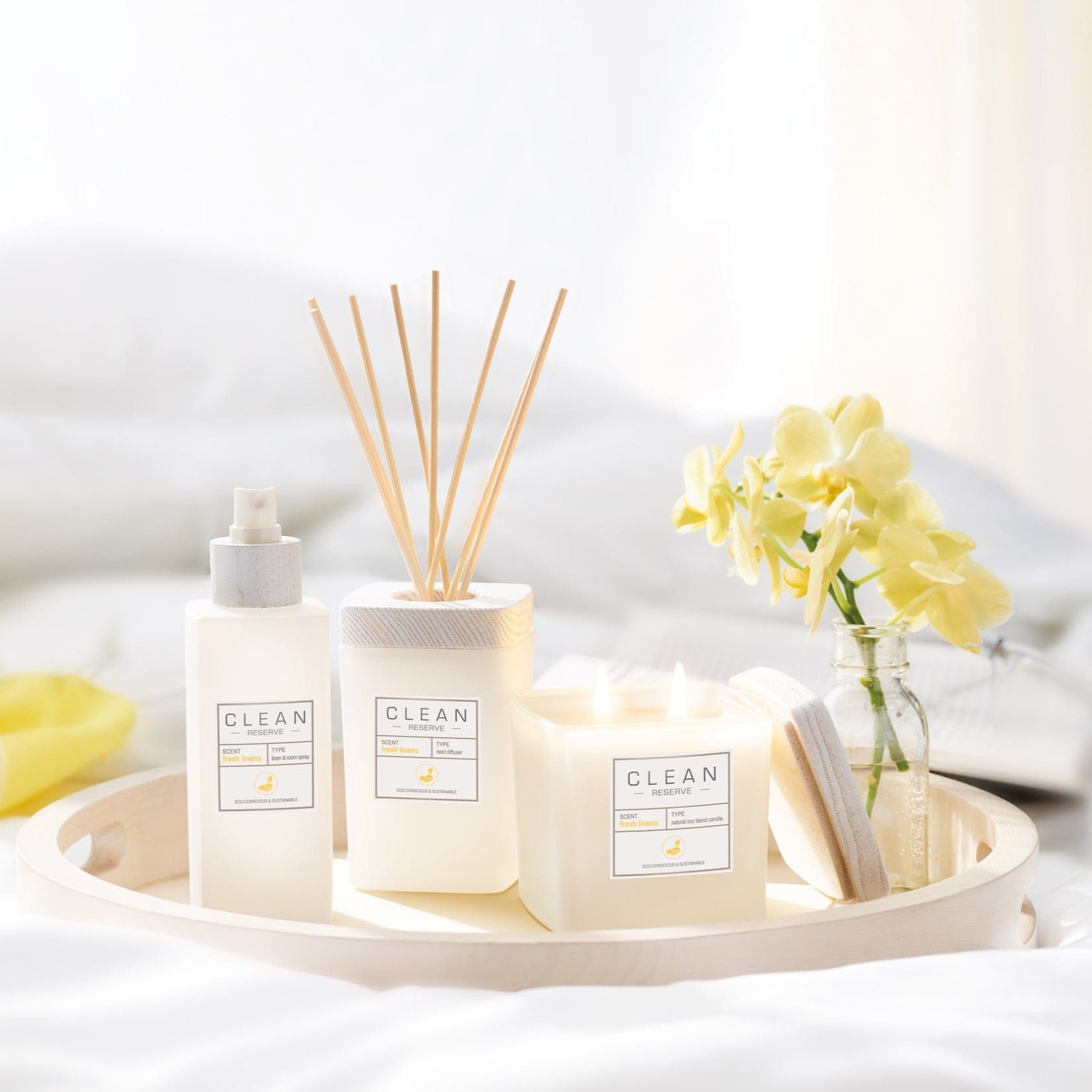 Southern Hospitality Candle - Nostalgic Fresh Linen, Sun-Dried Sheets,  Breezy Day Fragrance