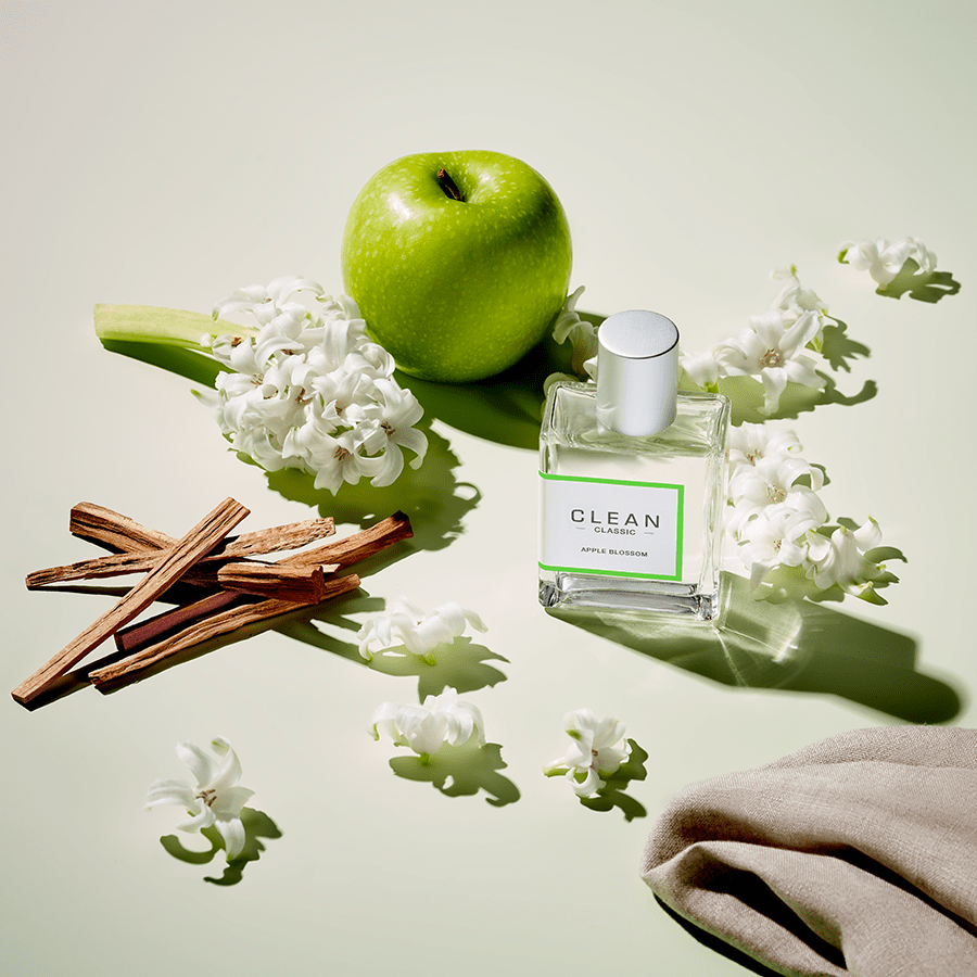 Clean Classic Apple Blossom fragrance with ingredients